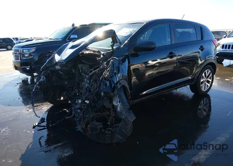 2016 Kia Sportage Lx z USA, uszkodzony, nr VIN KNDPB3AC5G7838366